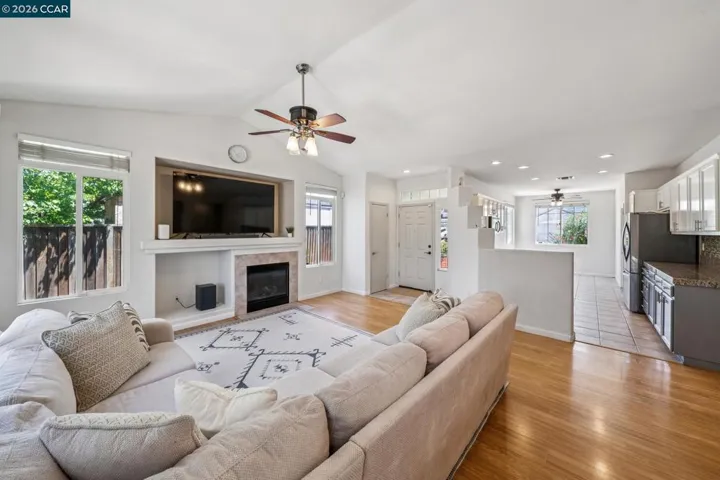 1336 Steinbeck Dr, Pittsburg, California 94565