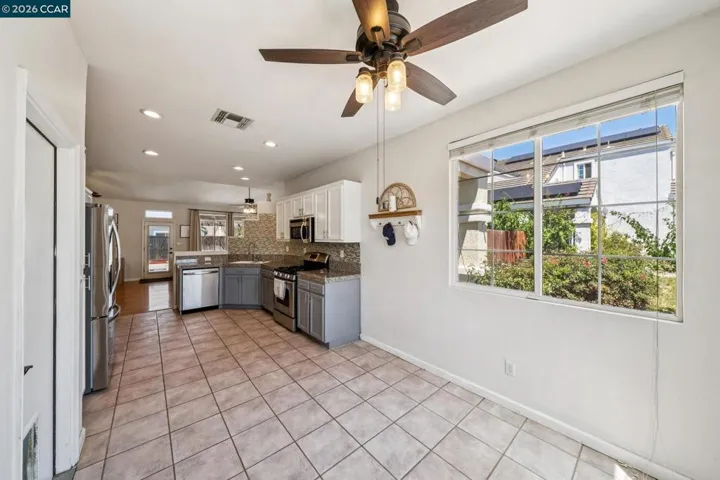 1336 Steinbeck Dr, Pittsburg, California 94565