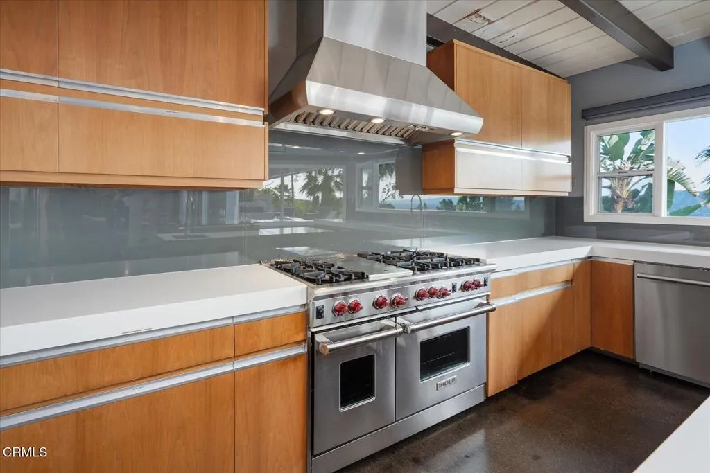 42-Kitchen