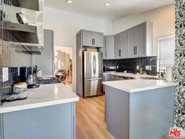 68725 Tachevah Drive, Cathedral City, California 92234