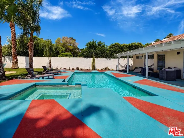 68725 Tachevah Drive, Cathedral City, California 92234