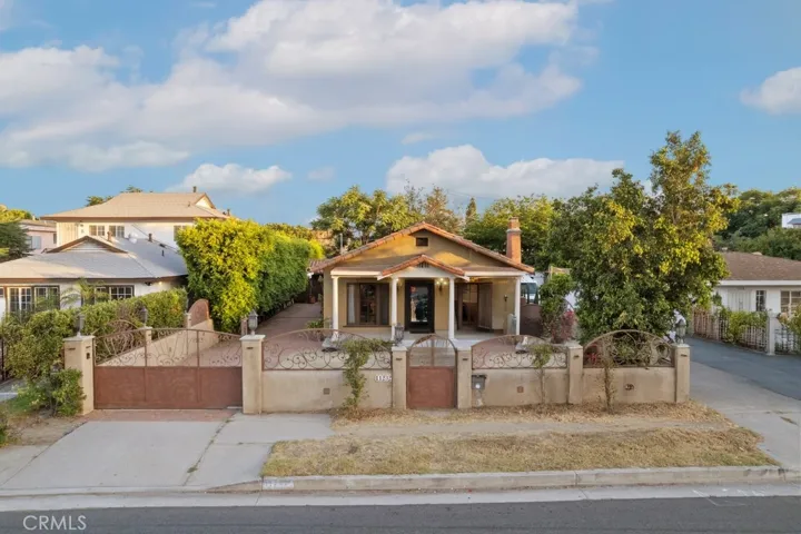 11232 Oxnard Street, North Hollywood, California 91606