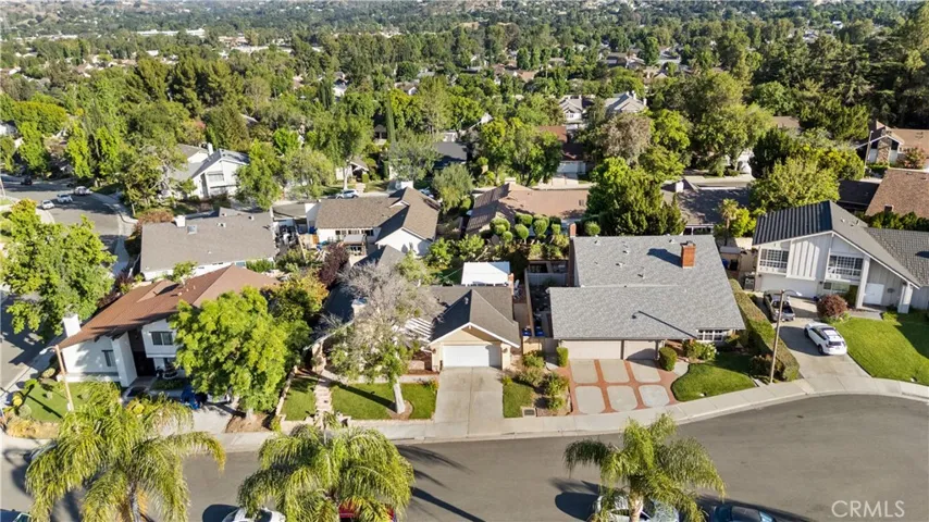 23910 Plaza Gavilan, Valencia, California 91355