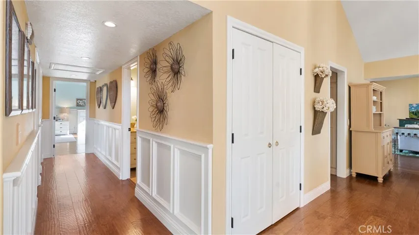 23910 Plaza Gavilan, Valencia, California 91355