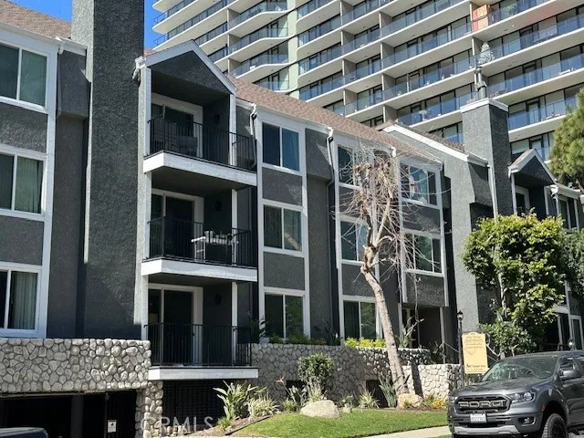 1247 Stoner Avenue 102, Los Angeles, California 90025