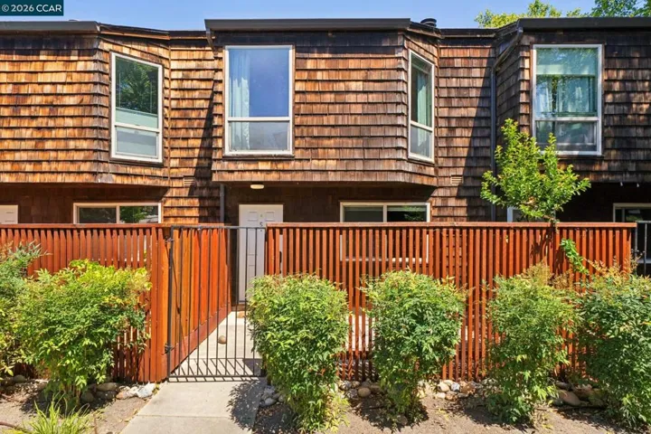 225 Mayhew Way 5, Walnut Creek, California 94597