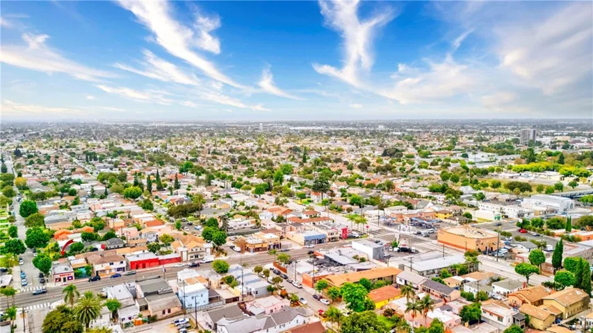 3174 E Gage, Huntington Park, California 90255