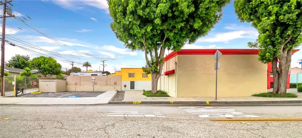 3174 E Gage, Huntington Park, California 90255