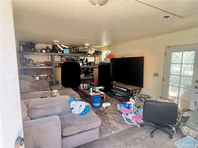 Inside bonus building
