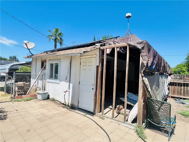 Rear house side entrance