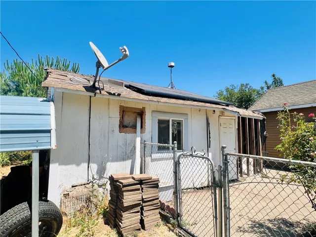 Rear house side entrance