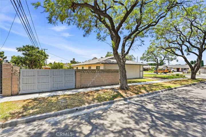 860 S Chantilly, Anaheim, California 92806