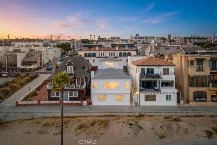 1016 The Strand, Manhattan Beach, California 90266