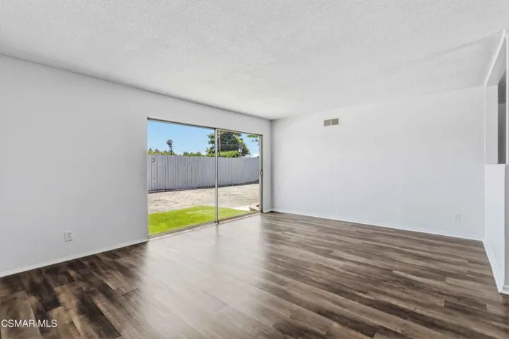 006_1441-Ahart-Ave-Simi-Valley