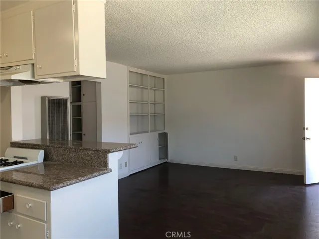 2302 Larch 6, Alhambra, California 91801