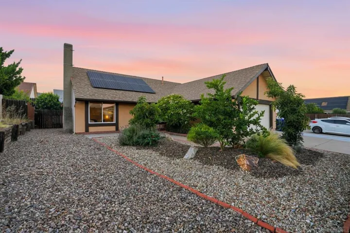 10938 2nd, Lakeside, California 92040