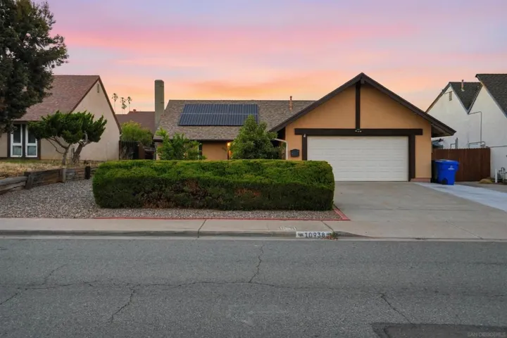 10938 2nd, Lakeside, California 92040