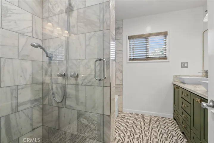 1015 E Elm Street, Brea, California 92821