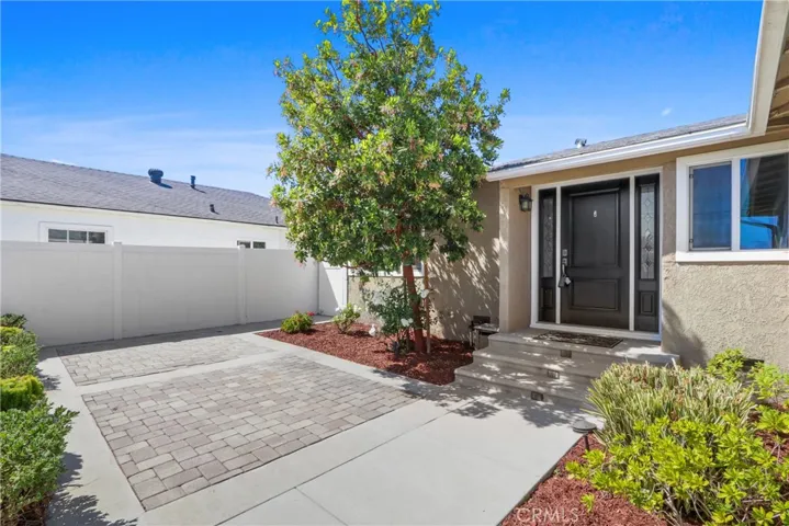 1015 E Elm Street, Brea, California 92821
