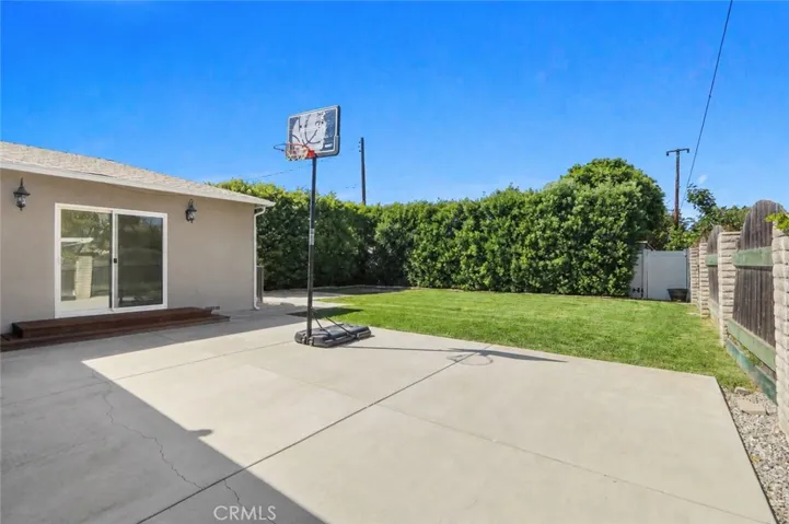 1015 E Elm Street, Brea, California 92821