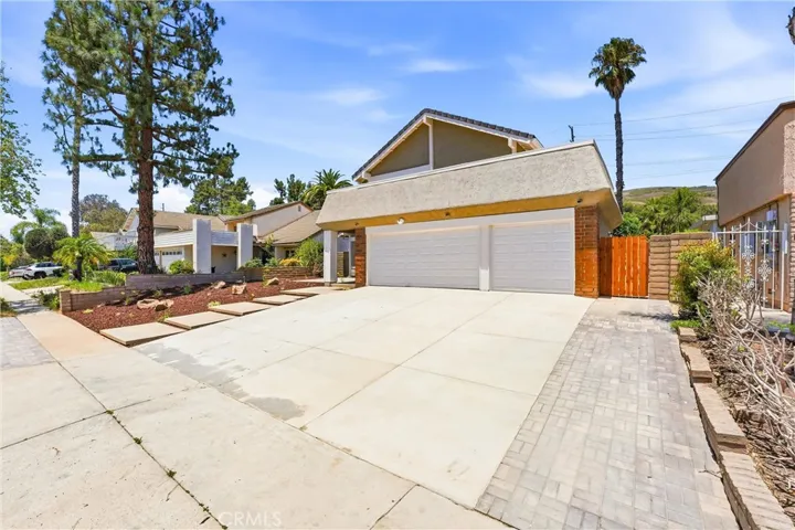 845 Woodcrest, Brea, California 92821