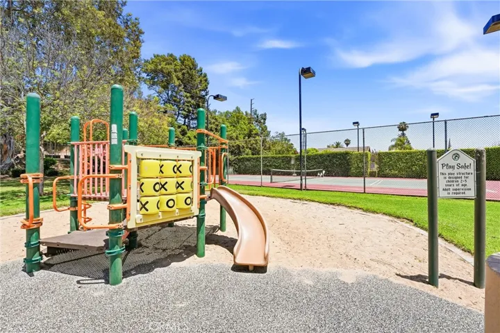 845 Woodcrest, Brea, California 92821