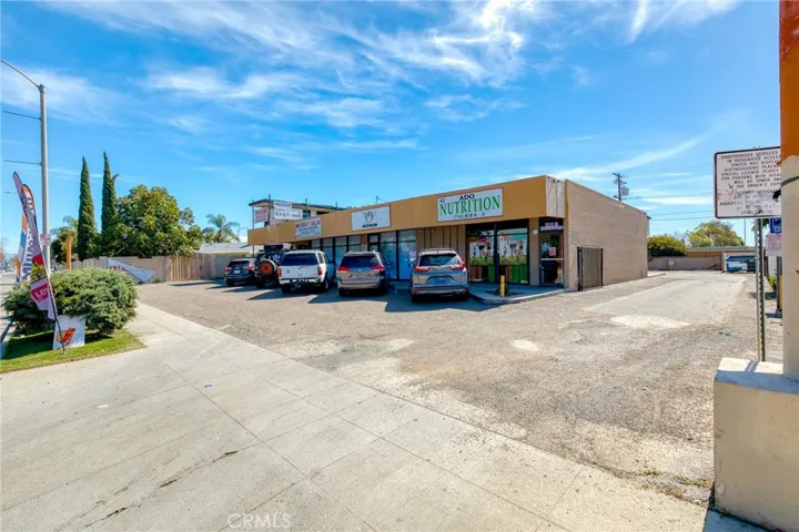 2010 W Lincoln Avenue, Anaheim, California 92801
