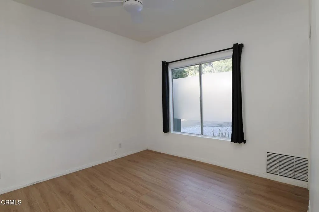 16-web-or-mls-9900 Sunland Blvd by Pierr