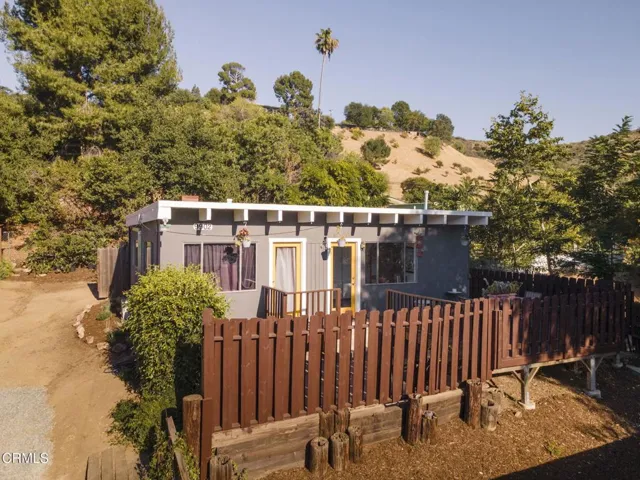 39-web-or-mls-9900 Sunland Blvd by Pierr