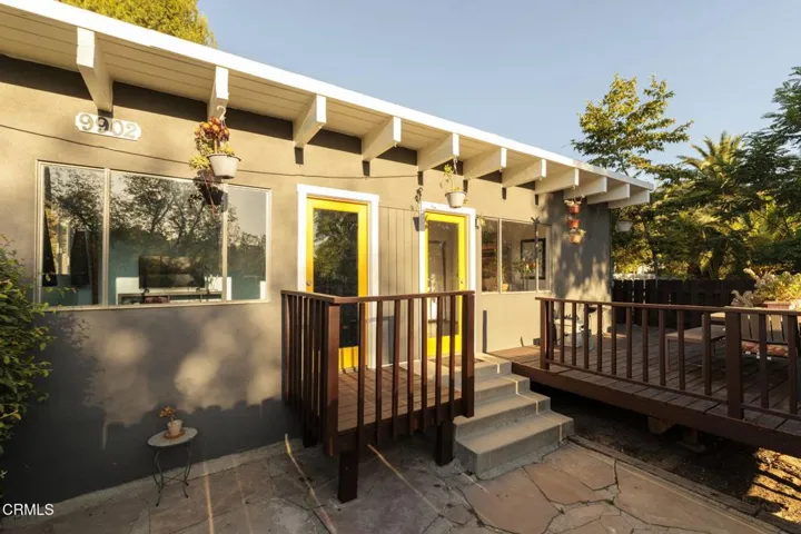 27-web-or-mls-9900 Sunland Blvd by Pierr