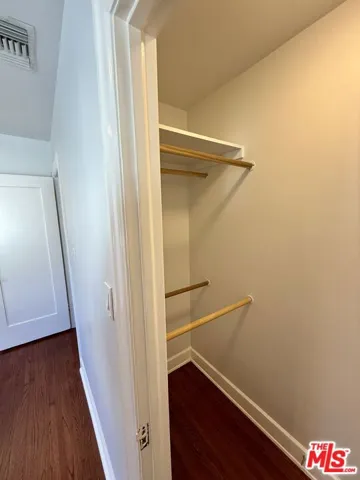 5015 Edgewood Place, Los Angeles, California 90019