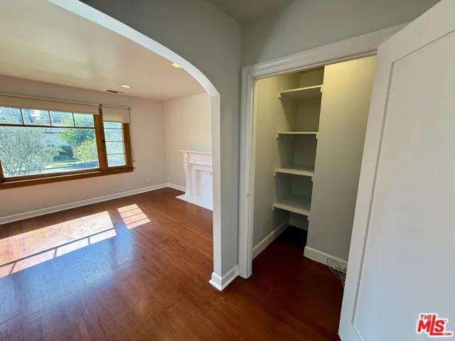 5015 Edgewood Place, Los Angeles, California 90019