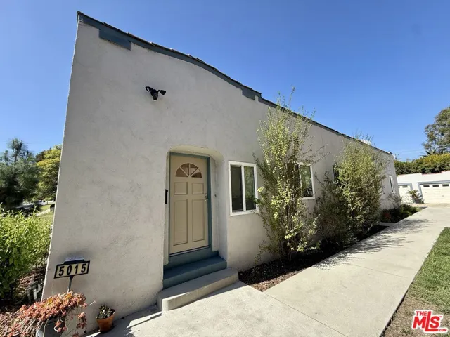 5015 Edgewood Place, Los Angeles, California 90019