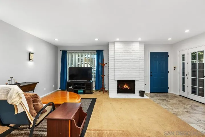 17523 Fairlie Road, San Diego, California 92128