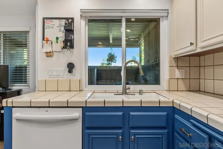 17523 Fairlie Road, San Diego, California 92128