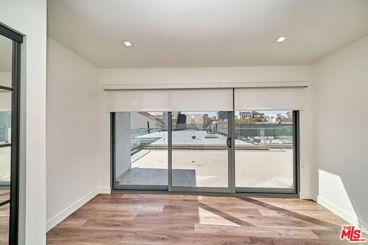 145 S Maple Drive 401, Beverly Hills, California 90212