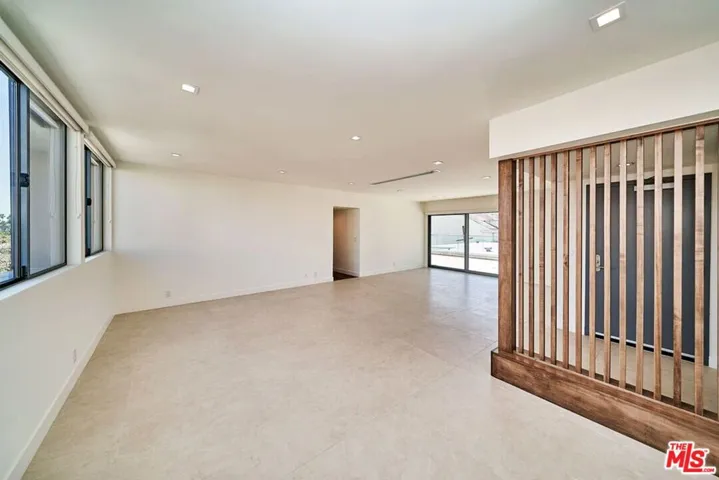 145 S Maple Drive 401, Beverly Hills, California 90212