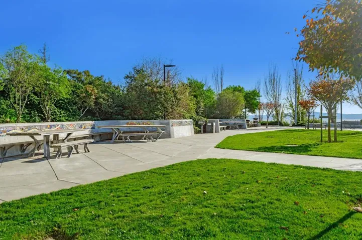 501 Hudson Avenue 304, San Francisco, California 94124