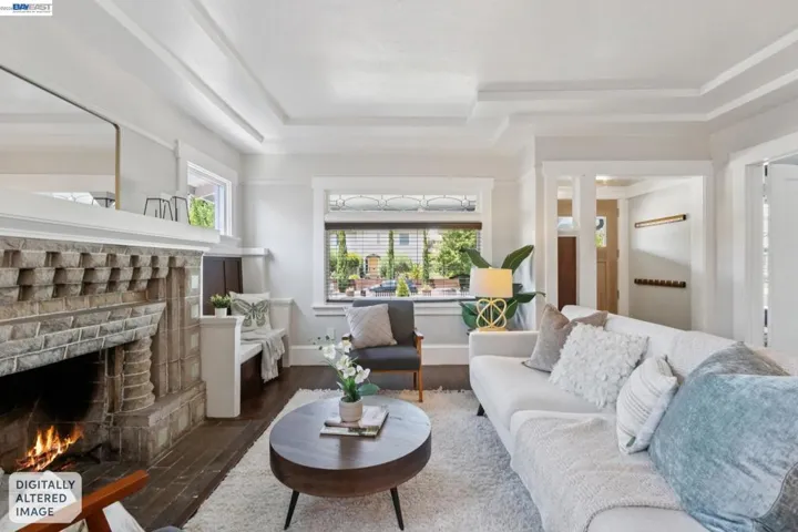 2724 Seminary Ave, Oakland, California 94605