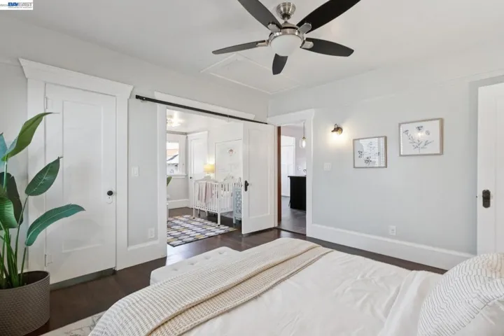 2724 Seminary Ave, Oakland, California 94605