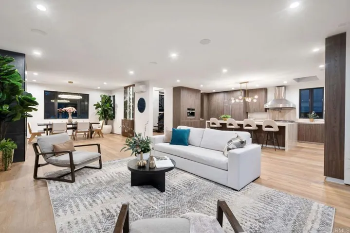 5610 Bellevue Avenue, La Jolla, California 92037