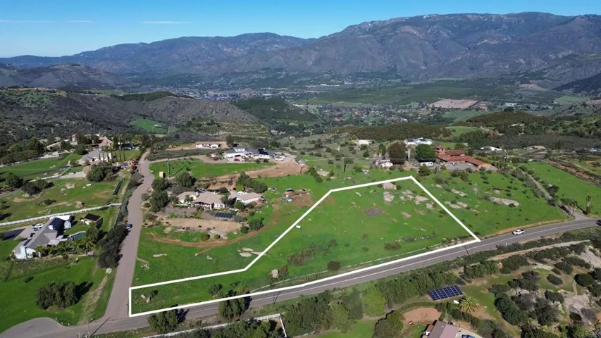 30638 Pauma Heights Road, Valley Center, California 92082