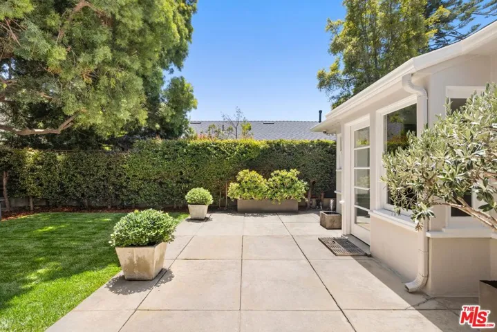 1706 Comstock Avenue, Los Angeles, California 90024