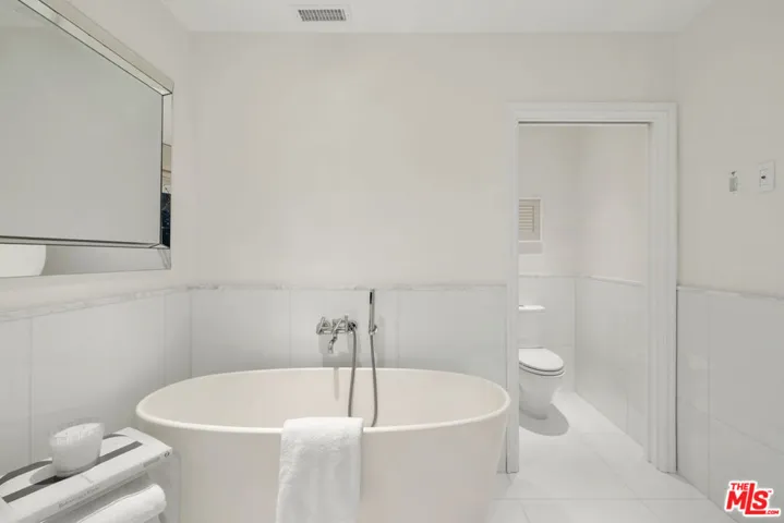 1706 Comstock Avenue, Los Angeles, California 90024