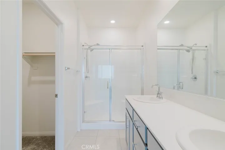 18450 W Calico Lane, Northridge, California 91325