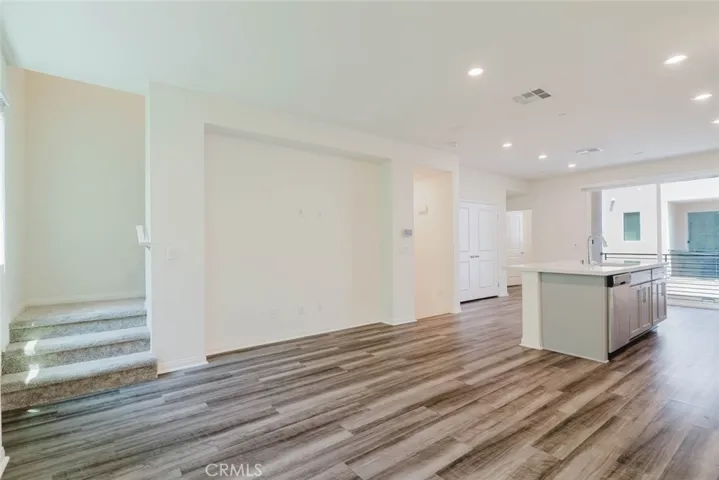 18450 W Calico Lane, Northridge, California 91325