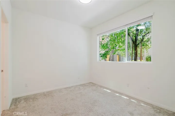 18450 W Calico Lane, Northridge, California 91325