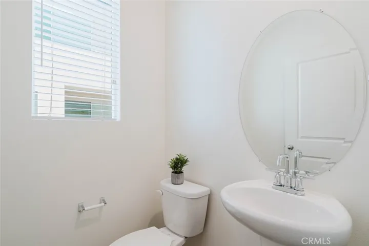18450 W Calico Lane, Northridge, California 91325