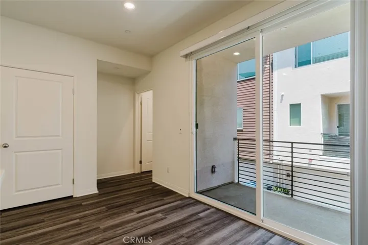 18450 W Calico Lane, Northridge, California 91325