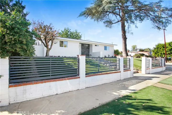 9661 Hayvenhurst Avenue, Northridge, California 91343